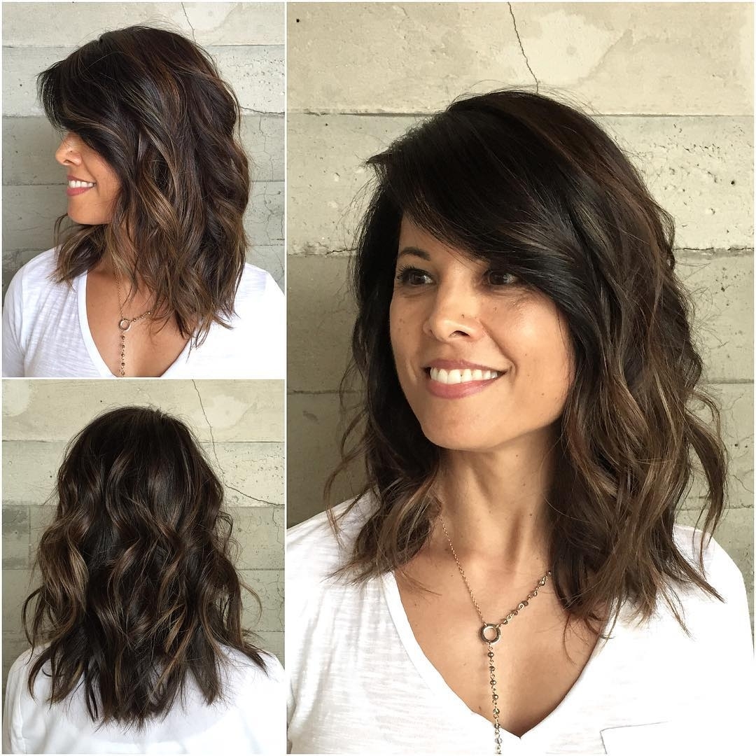 10 Latest Medium Wavy Hair Styles For Women: Shoulder Length with Haircuts For Very Wavy Hair