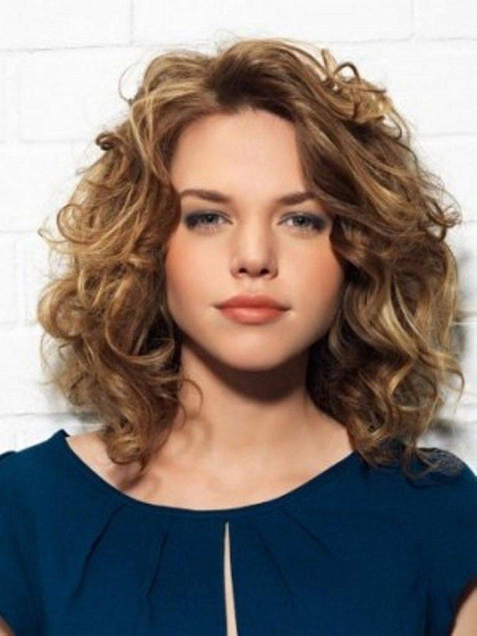 Curly Hairstyle For Chubby Face - Hairstyle with regard to Curly Hairstyle For Chubby Face