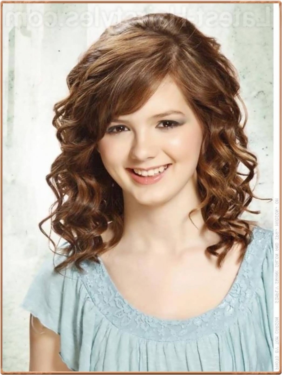 Medium Cut Hairstyles For Curly Hair