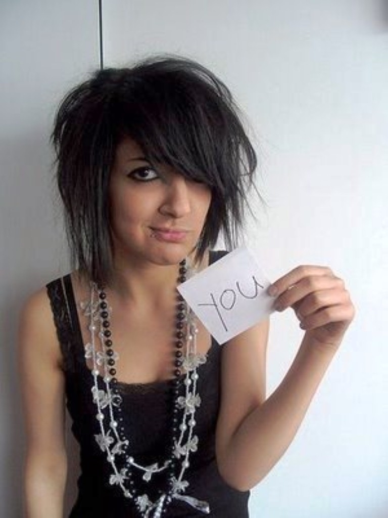 Short Emo Haircut For Girls With Round Faces with Emo Haircut For Round Face