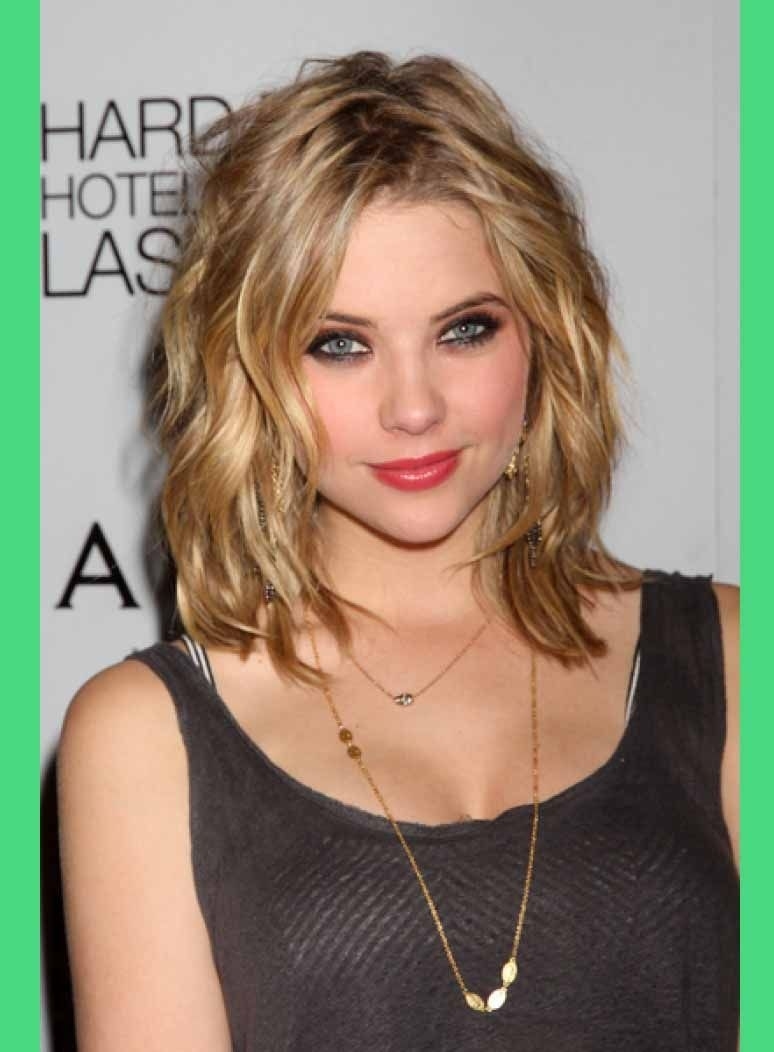 Shoulder Length Haircuts For Thin Hair And Round Face | Medium inside Haircut For Wavy Hair Round Face