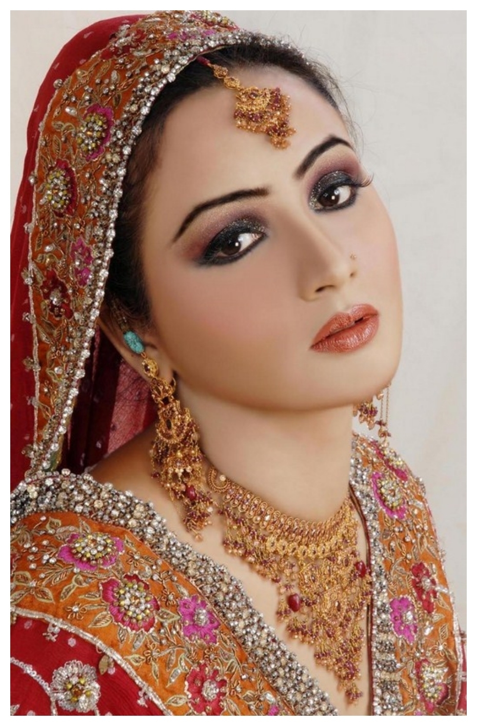 Top Bridal Makeup Ideas In Pakistan 2018 within Bridal Makeup Pics Pakistani 2013