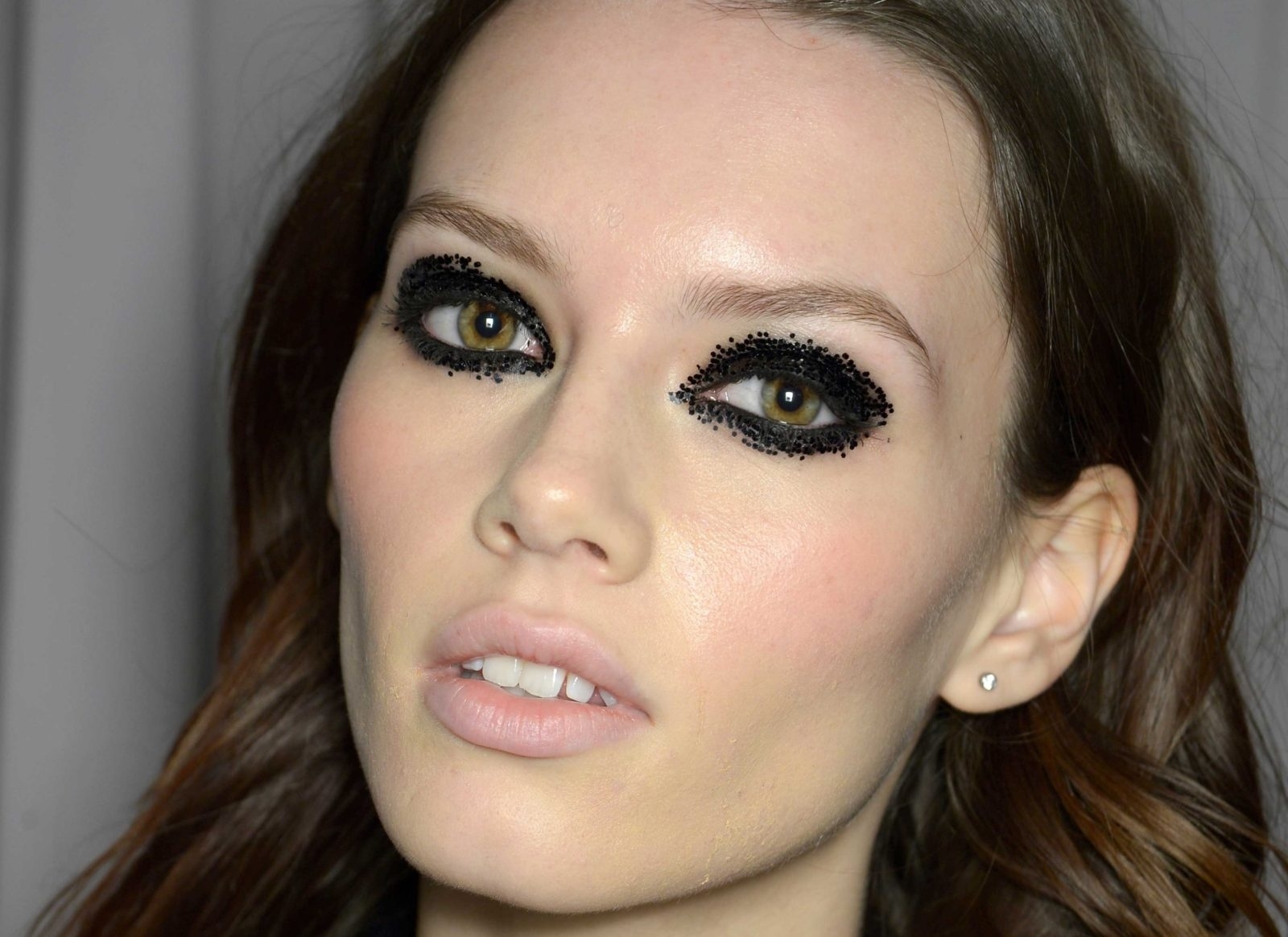 Smoky Eyes: Discover The Best, Easiest Step-By-Step Guide To for Smoky Eyes With Photos