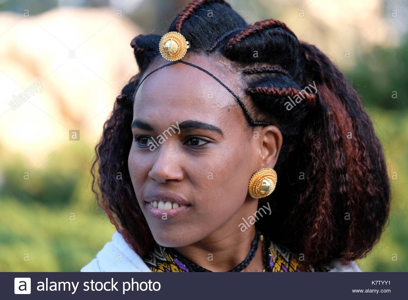 pics of mature eritrean women - wavy haircut