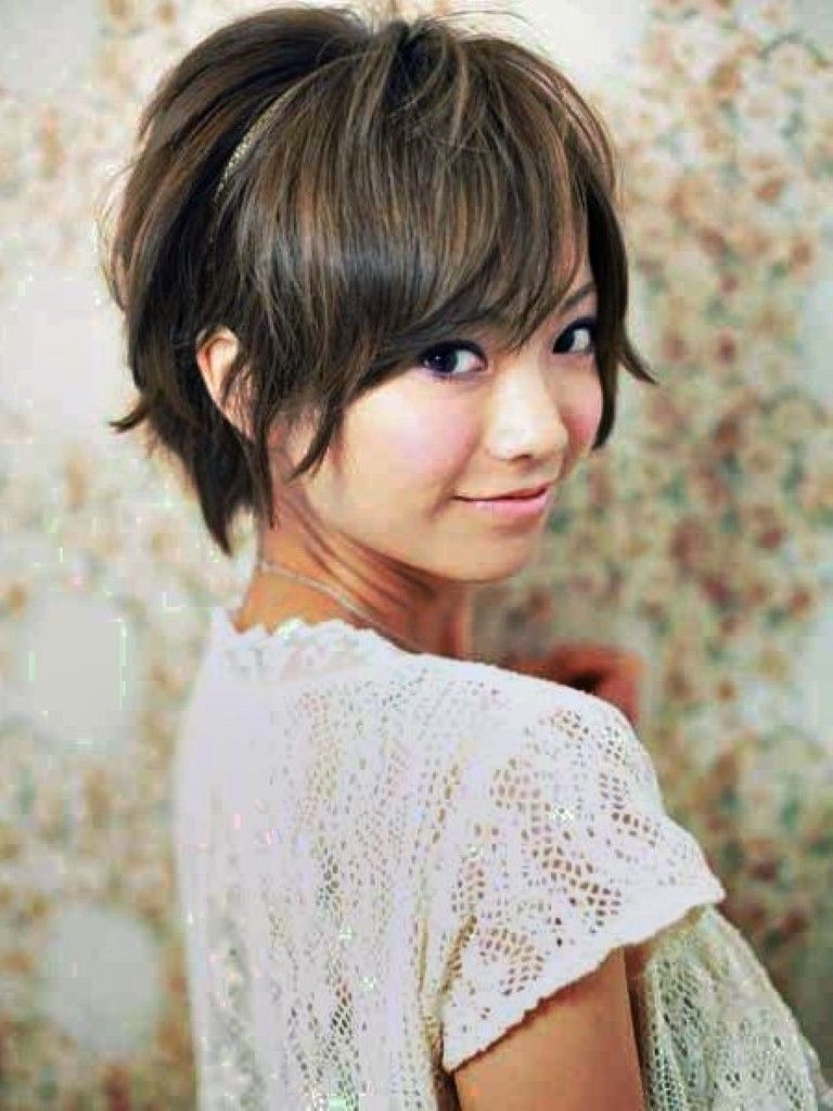 Medium Hairstyles For Asian Women : 2014 Women Haircuts Styles 2015 in Asian Round Face Haircut