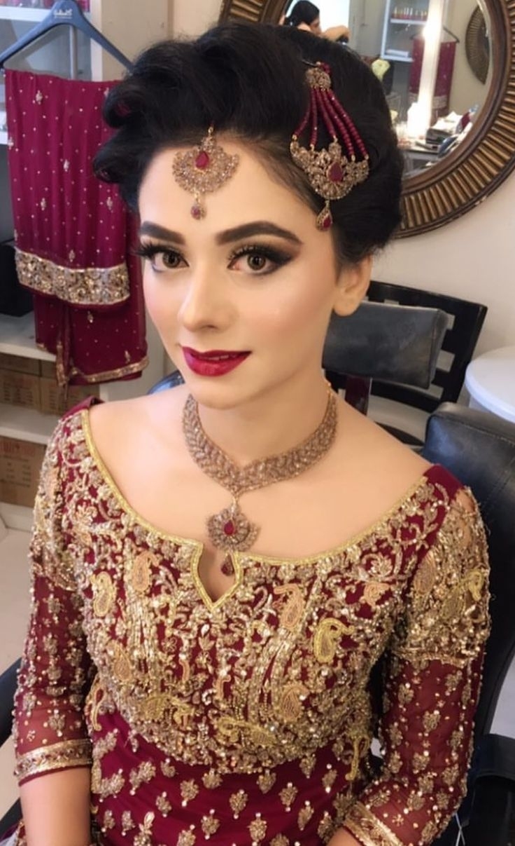 Trendy Pakistani Bridal Hairstyles 2018 - New Wedding Hairstyles Look with Amazing Asian Bridal Hairstyles 2017