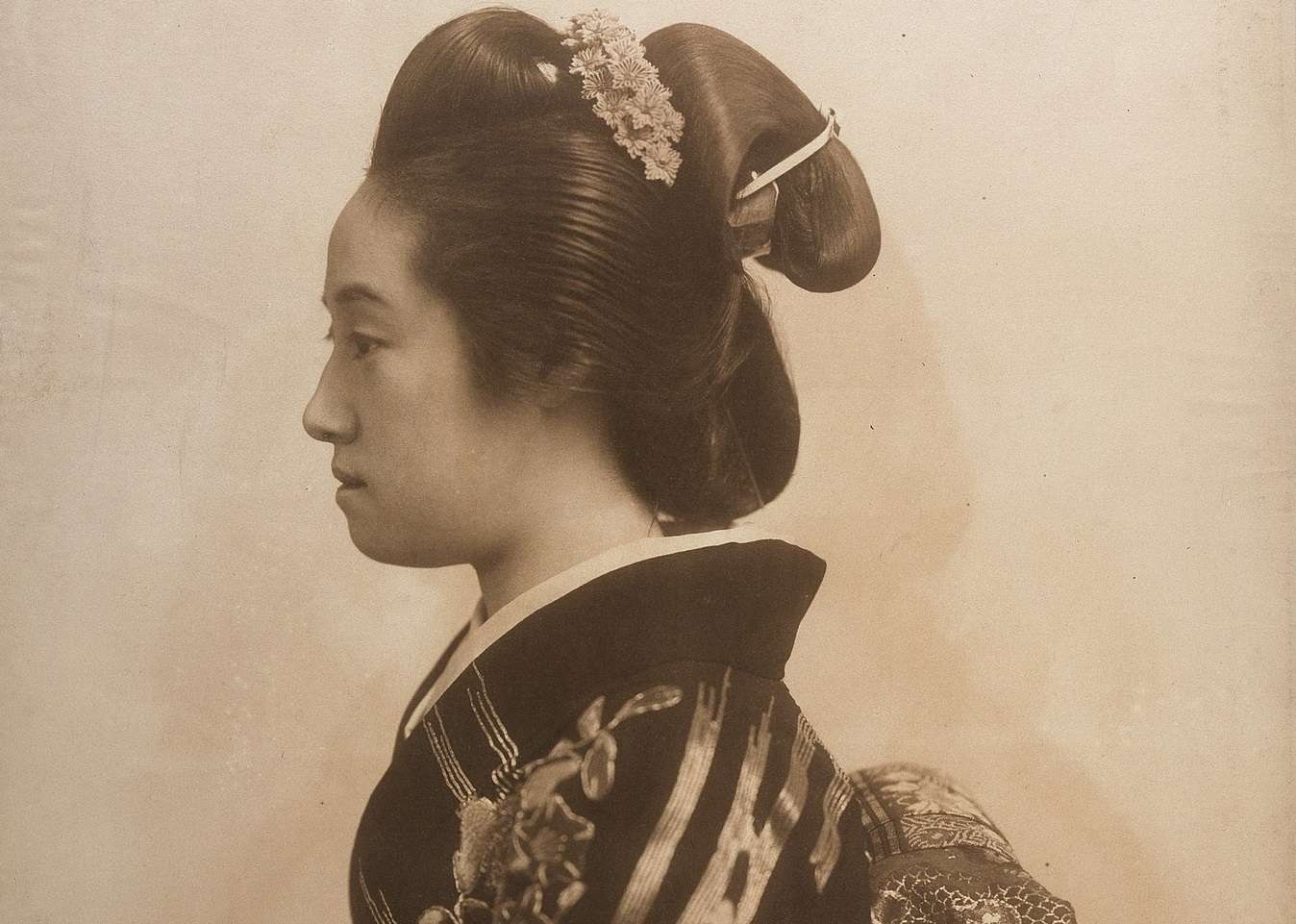 10 Ancient And Medieval Japanese Women's Hairstyles with regard to Ancient And Medieval Japanese Hairstyles For Women