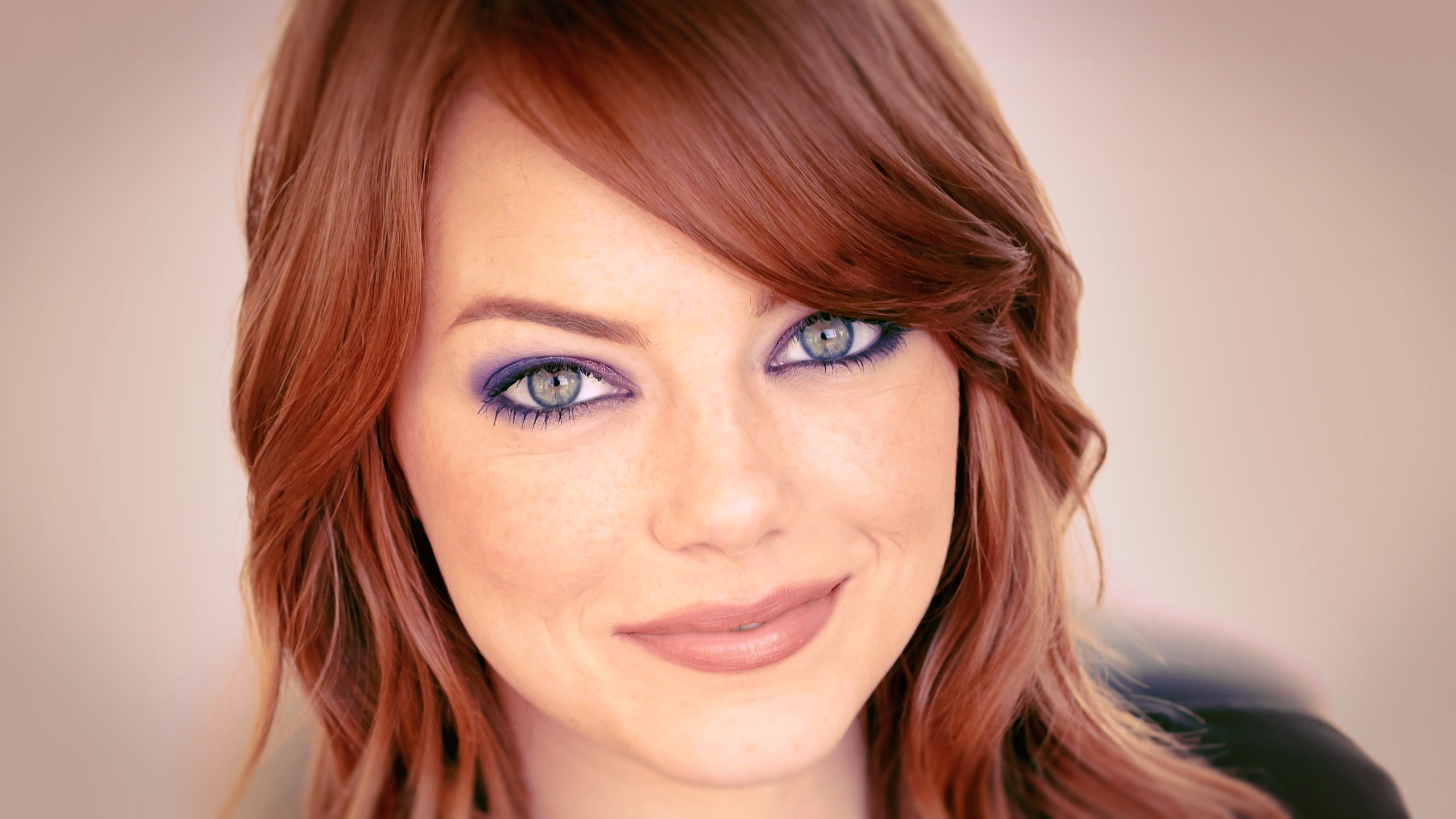 Emma Stone | Ladies, Ladies, Ladies! In 2019 | Wedding with Makeup Styles For Blue Eyes And Red Hair