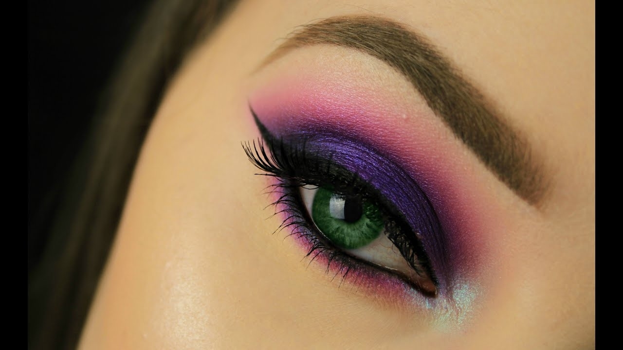 How To: Make Green Eyes Pop! | Purple Smokey Eye regarding How To Do Purple Eyeshadow For Green Eyes
