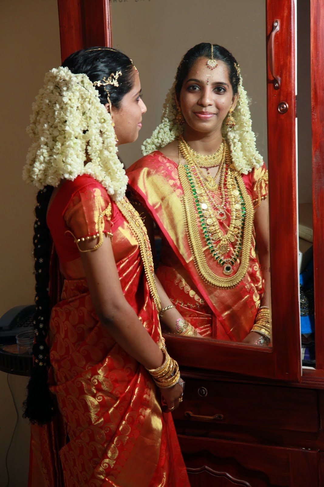 Kerala Bride With Jasmine Flowers | Moggina Jade - Jadai throughout South Indian Bridal Hairstyle With Jasmine