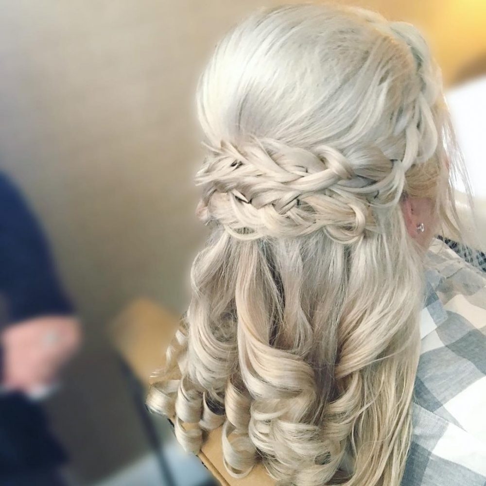 Mother Of The Bride Hairstyles: 26 Elegant Looks For 2019 with Long Hair Styles For Mom Of Bride