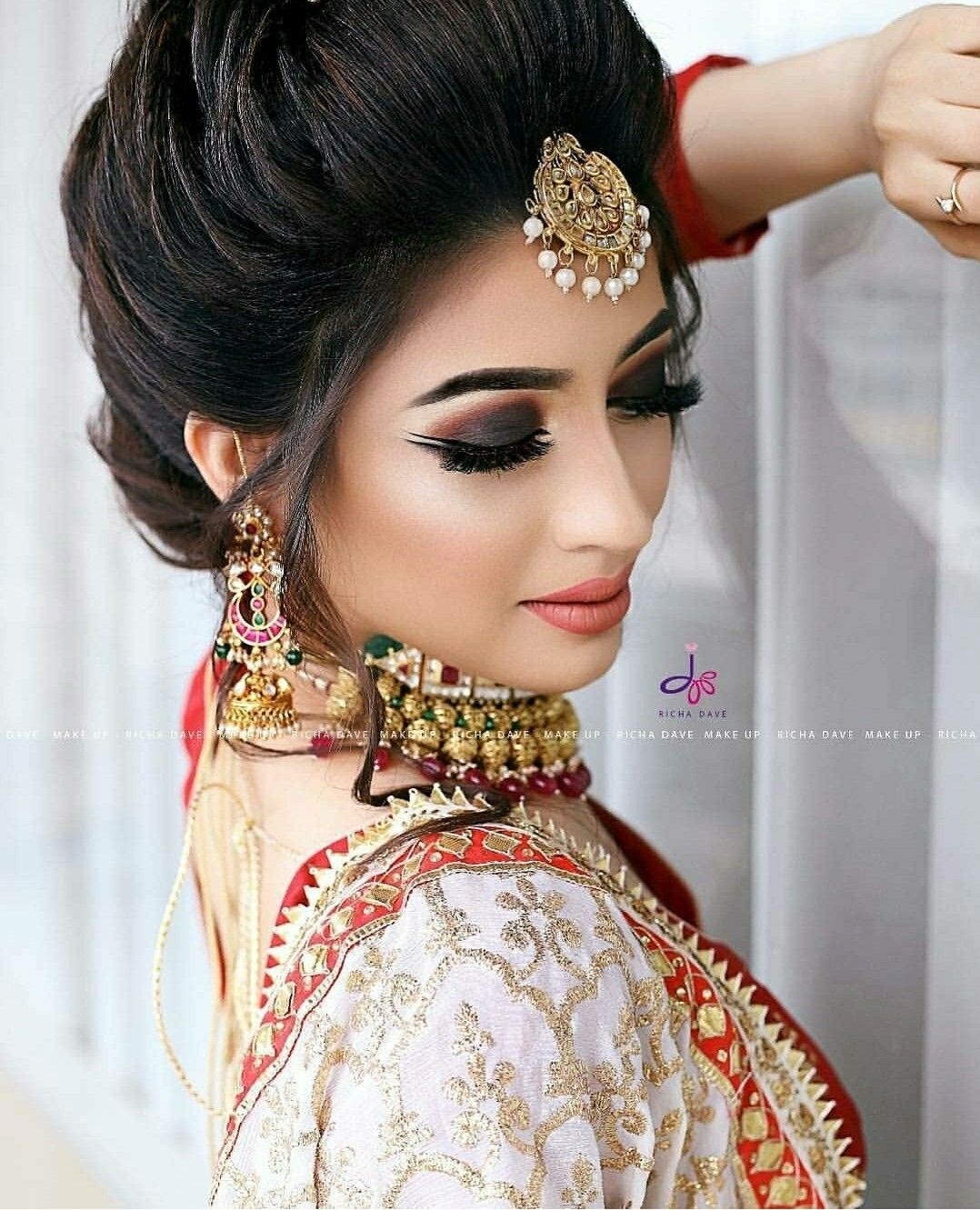 Pinterest:@aditimaharaj | Bride In 2019 | Indian Bridal throughout Indian Wedding Hair And Makeup Ideas