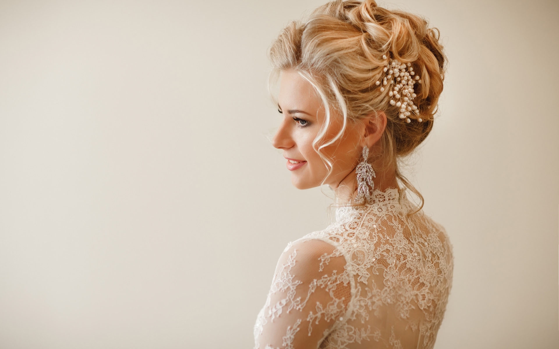 Wedding Hair Service Scotland | Wedding Makeup | The Bride To Be for Bridal Hair Courses Scotland